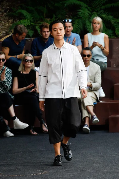 Look 35